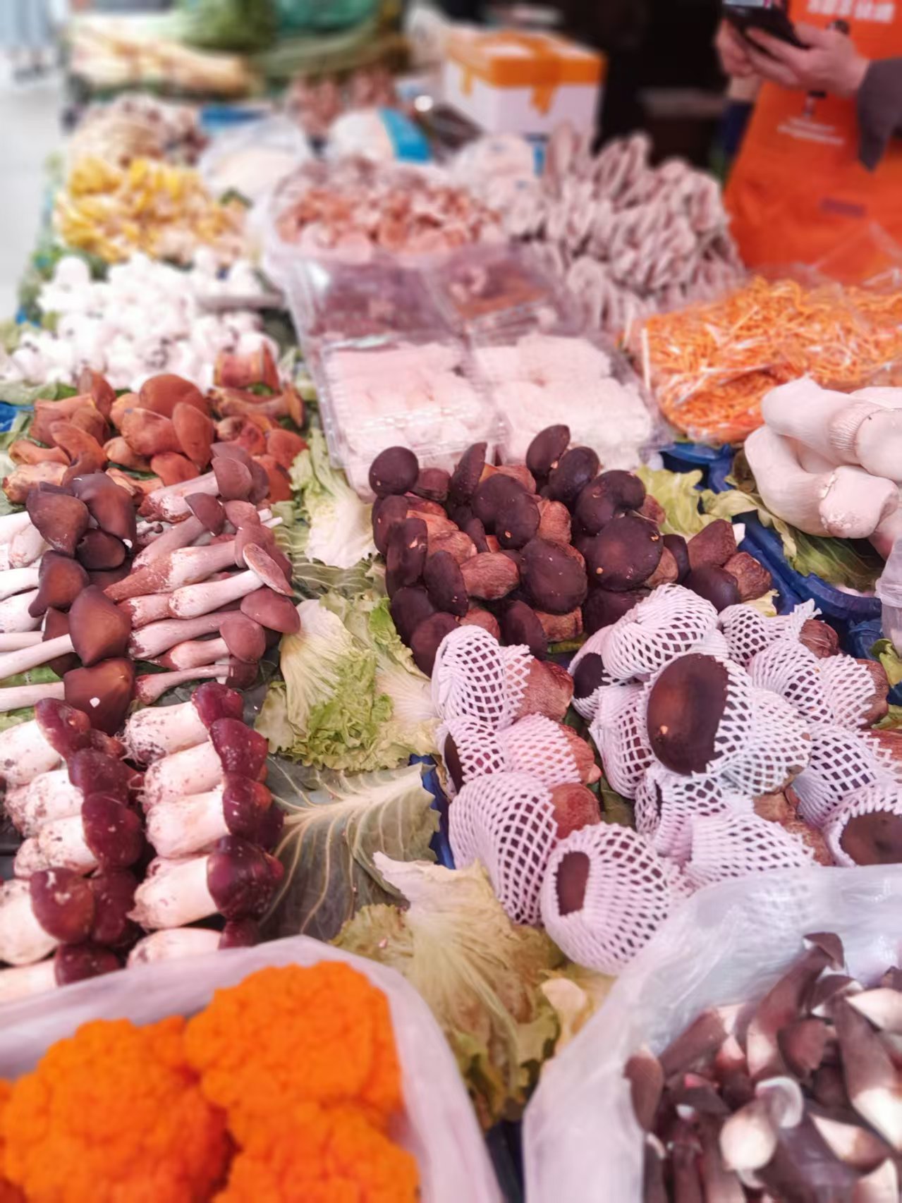 Kunming Zhuanxin Kitchen Experience: Full-Day Food Culture + Private Cooking Tour in Kunming